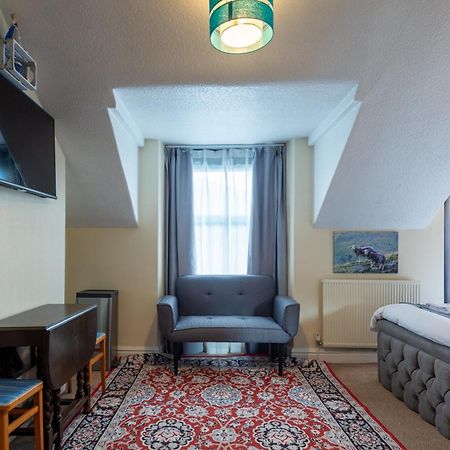 The Ambleside Apartments - Self Catering With Private Kitchen - Best For Location Kültér fotó