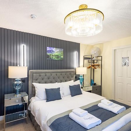 The Ambleside Apartments - Self Catering With Private Kitchen - Best For Location Kültér fotó