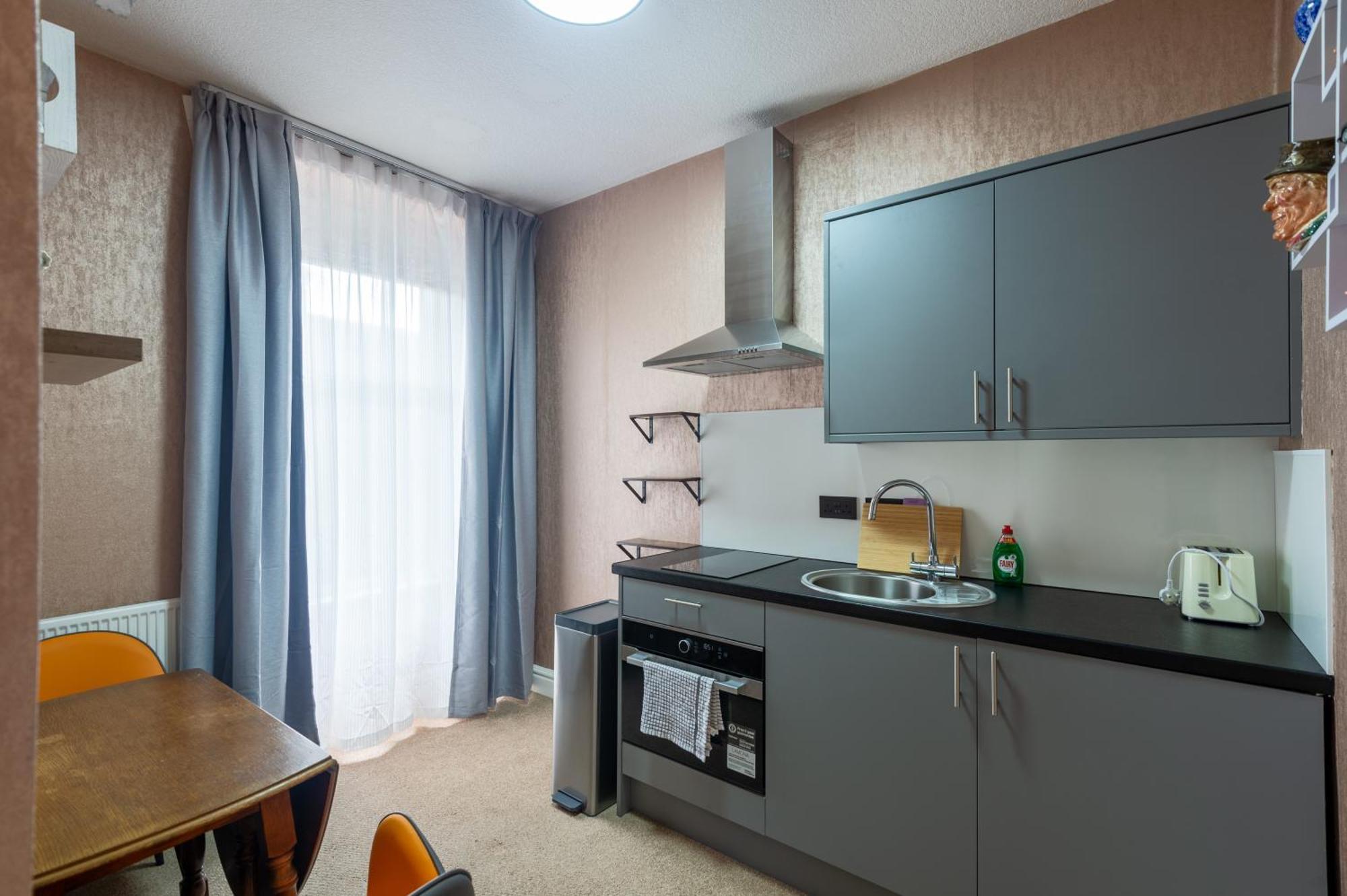 The Ambleside Apartments - Self Catering With Private Kitchen - Best For Location Kültér fotó