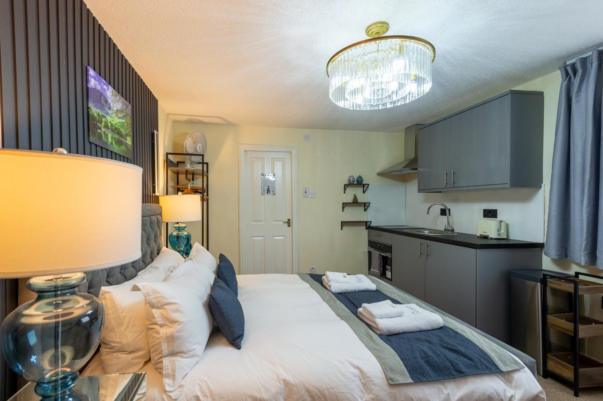 The Ambleside Apartments - Self Catering With Private Kitchen - Best For Location Kültér fotó